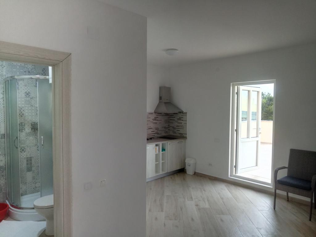Image of House - 4 Bedrooms - 5 Bathrooms for Sale in Bar-Susanj-Montenegro, Image 3